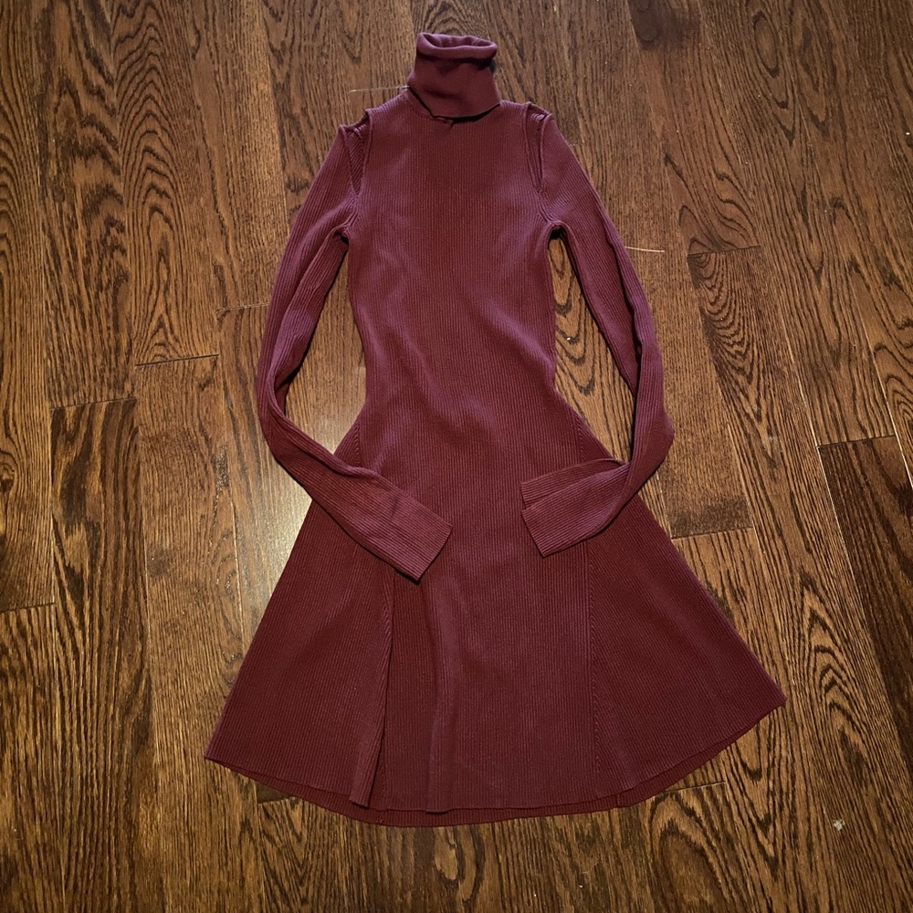 Great condition turtleneck dress with cut out shoulders